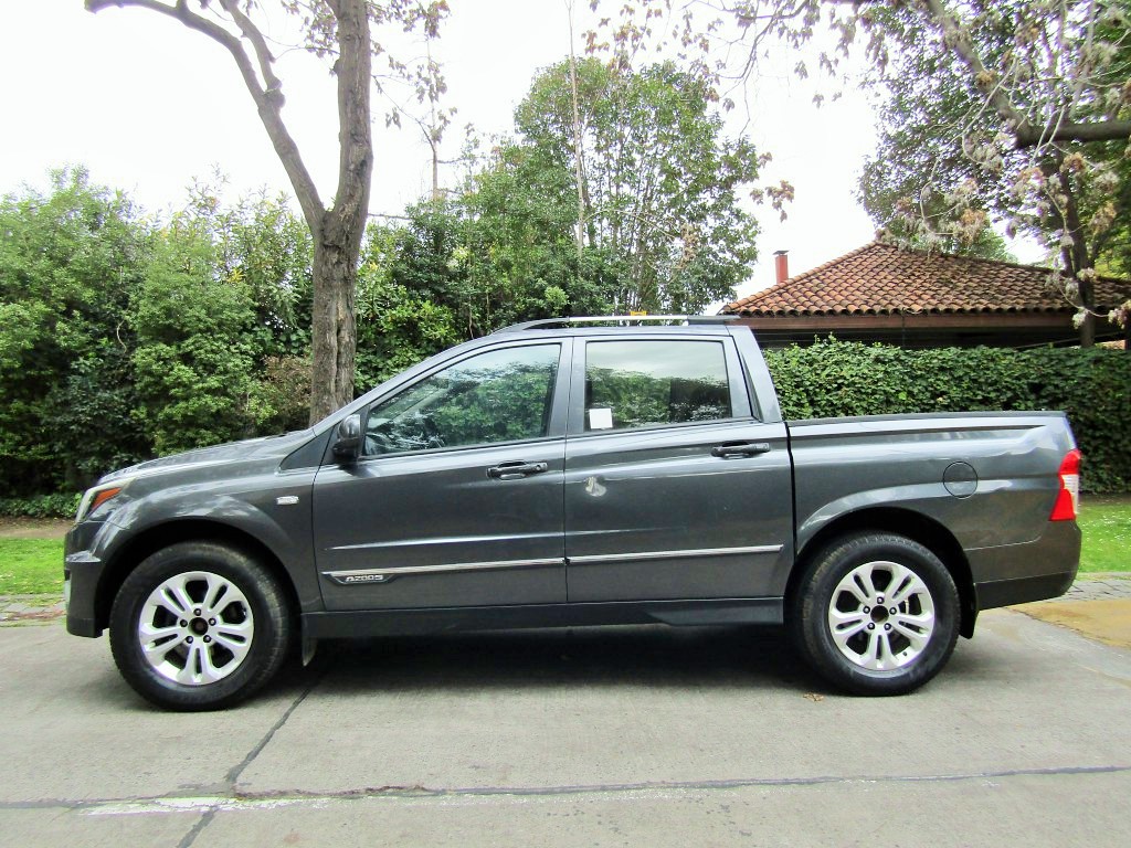 SSANGYONG ACTYON SPORT Automatica, DIESEL 2016 Sunroof,airbags abs, llantas 18 1 dueño.   - JULIO INFANTE