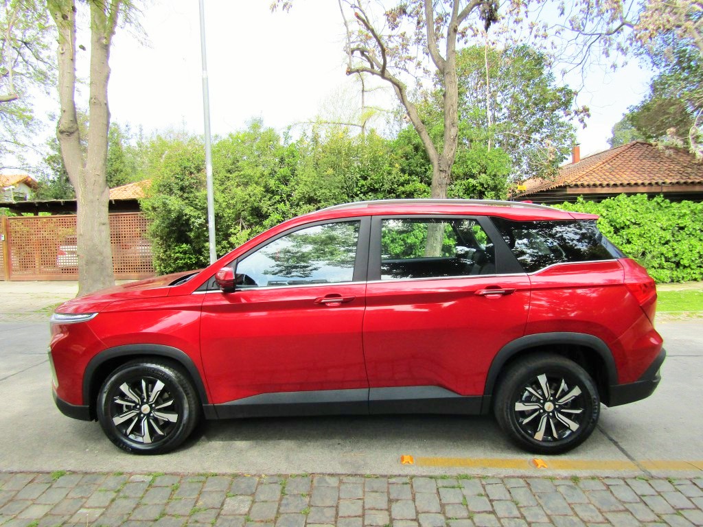 CHEVROLET CAPTIVA LTRS Premier 2021 3 corridas, Cuero, sunroof. Como Nuevo.  - JULIO INFANTE