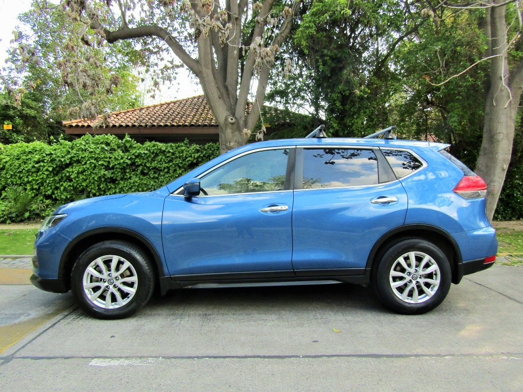 NISSAN X-TRAIL Sense CVT 2.5 Autom. 2018 3 Corridas. 1 dueña.  - JULIO INFANTE