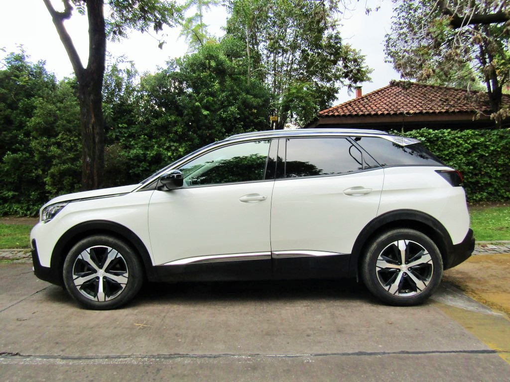 PEUGEOT 3008 THP Allure 165HP 1.6 Aut. 2020 1 dueña. impecable.  - JULIO INFANTE