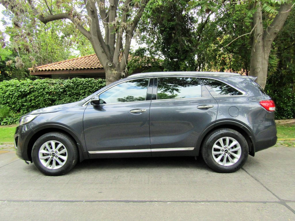 KIA SORENTO EX 2.4  4x2 2017 3 corridas. - JULIO INFANTE