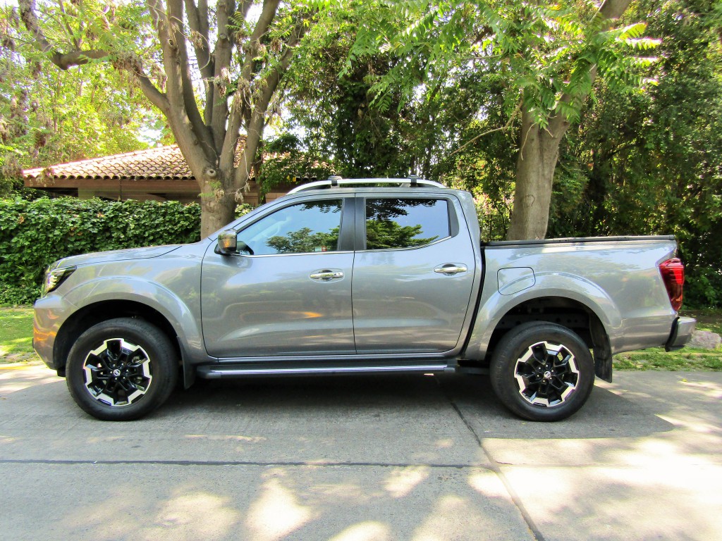 NISSAN NAVARA Navara DC LE 2.3 4wd 2021  - JULIO INFANTE