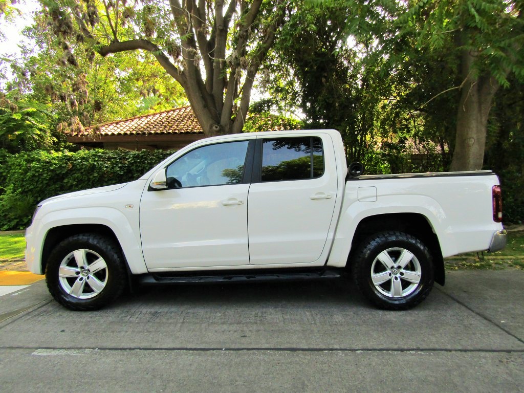 VOLKSWAGEN AMAROK Highline 4x4 2.0 TDI  2020 Diesel, Automatica 24.999 mas IVA  - FULL MOTOR