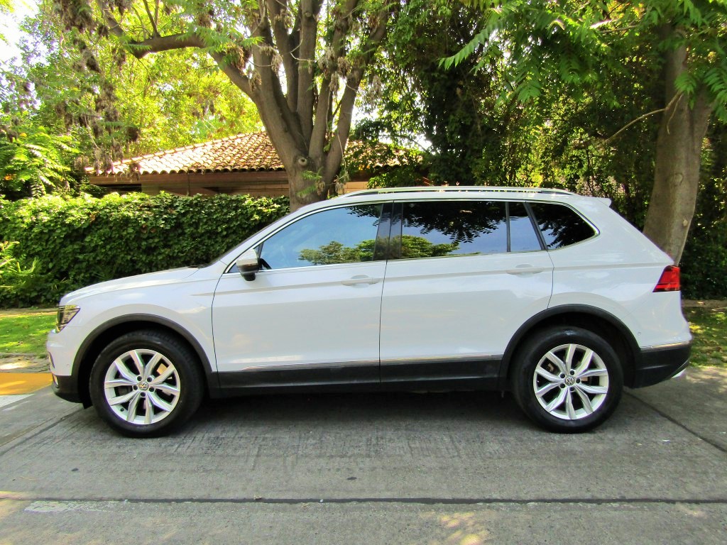 VOLKSWAGEN TIGUAN Otto 2.0 4x4  2019  - JULIO INFANTE