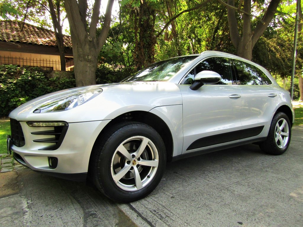 PORSCHE MACAN R4 2.0 Turbo Aut. 2015 Cuero, alacantara, sunroof panoramico.  - JULIO INFANTE