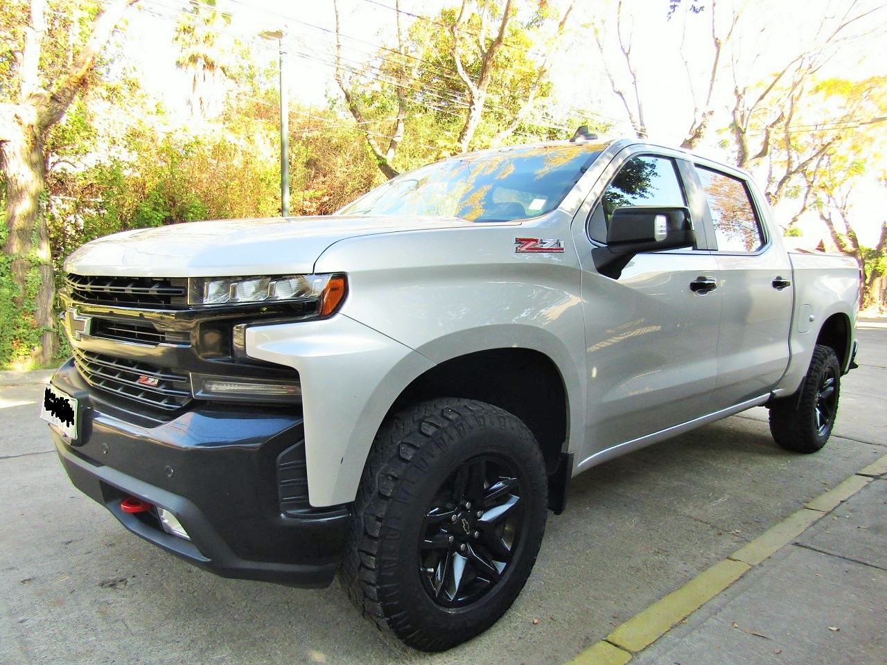 CHEVROLET SILVERADO Z71 4x4 5.3 AT 2021 Trail Boss D/Cabina. Mantenciones, hermosa  - 
