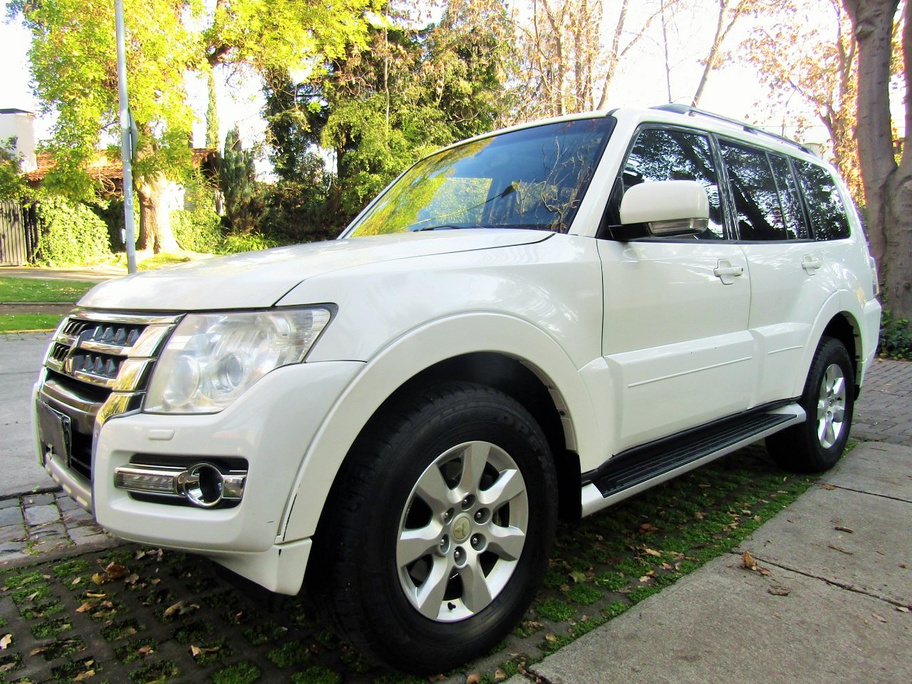 MITSUBISHI MONTERO 3.2 CRDI autom cuero 2015 DIESEL, sunroof panoramico - FULL MOTOR