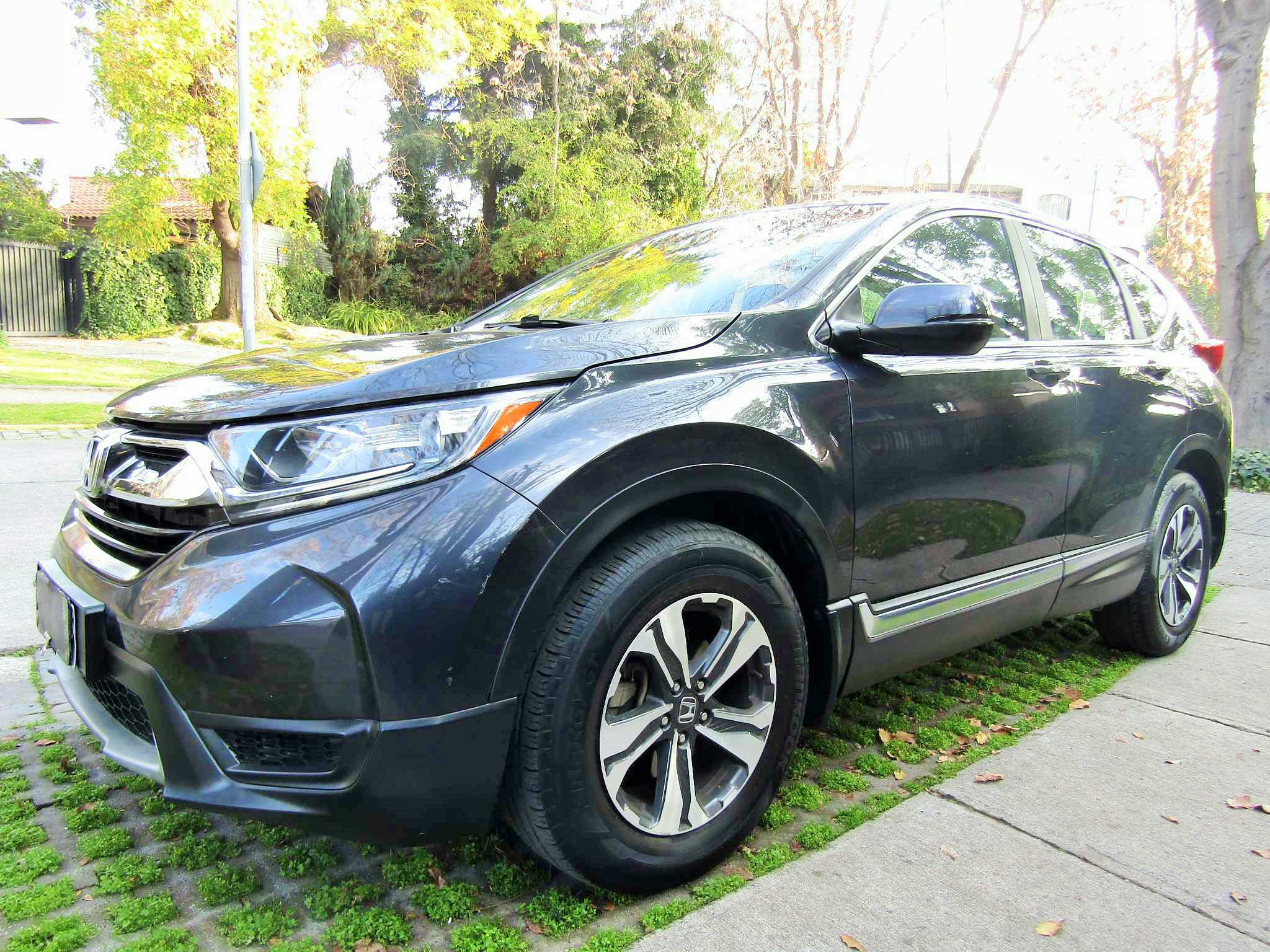 HONDA CR-V LXS 2.4 Autom 2019 60.900 kms. 2 dueñas. mantencion 60 mil Hecha.  - 