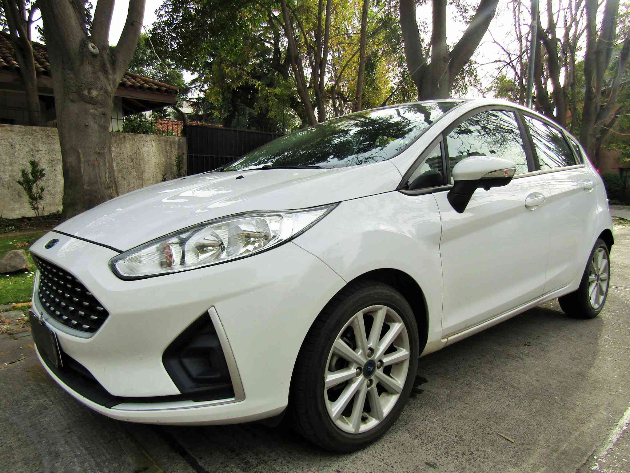 FORD FIESTA Hatchback SE 2019 Aire, airbags, abs, llantas, 1 dueño. impecable  - 