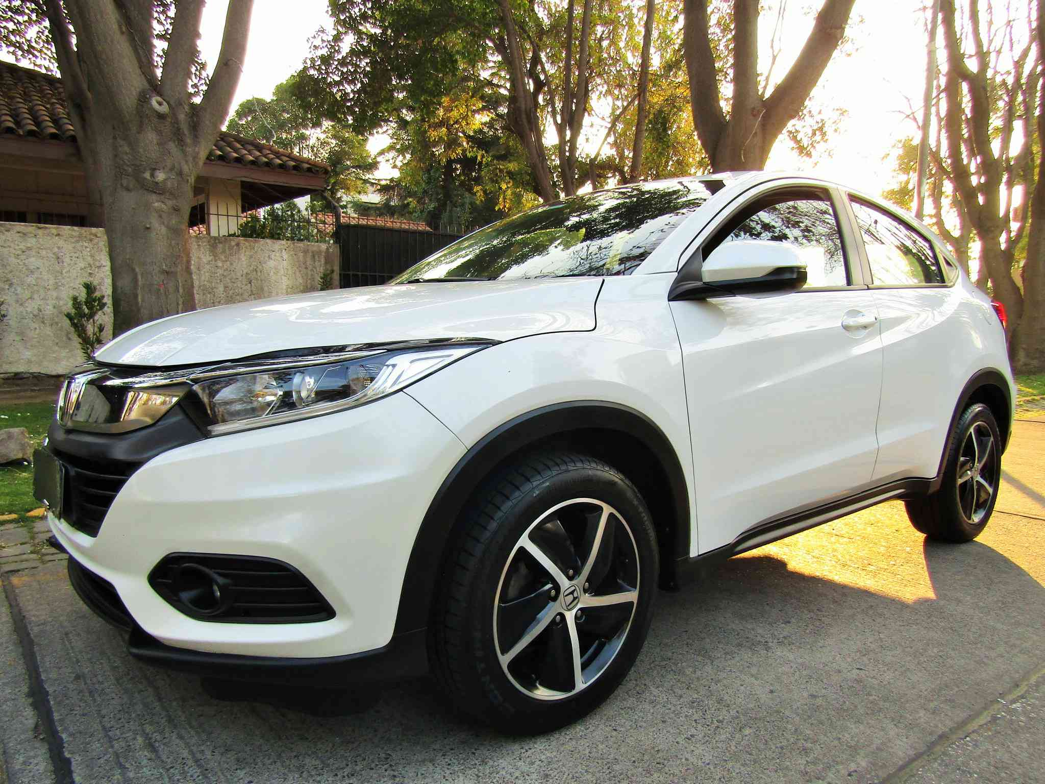 HONDA HR-V LXS 1.8 Autom.  2022 como nuevo. Hermoso.  - 