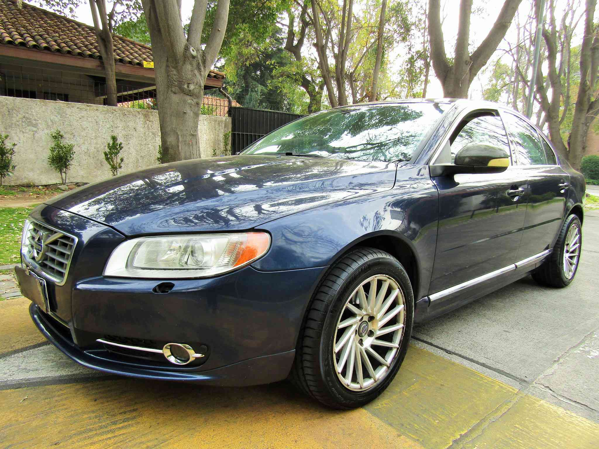 VOLVO S80 2.5 T 2011 Cuero, 8 airbag IMPECABLE. mantenciones. - FULL MOTOR