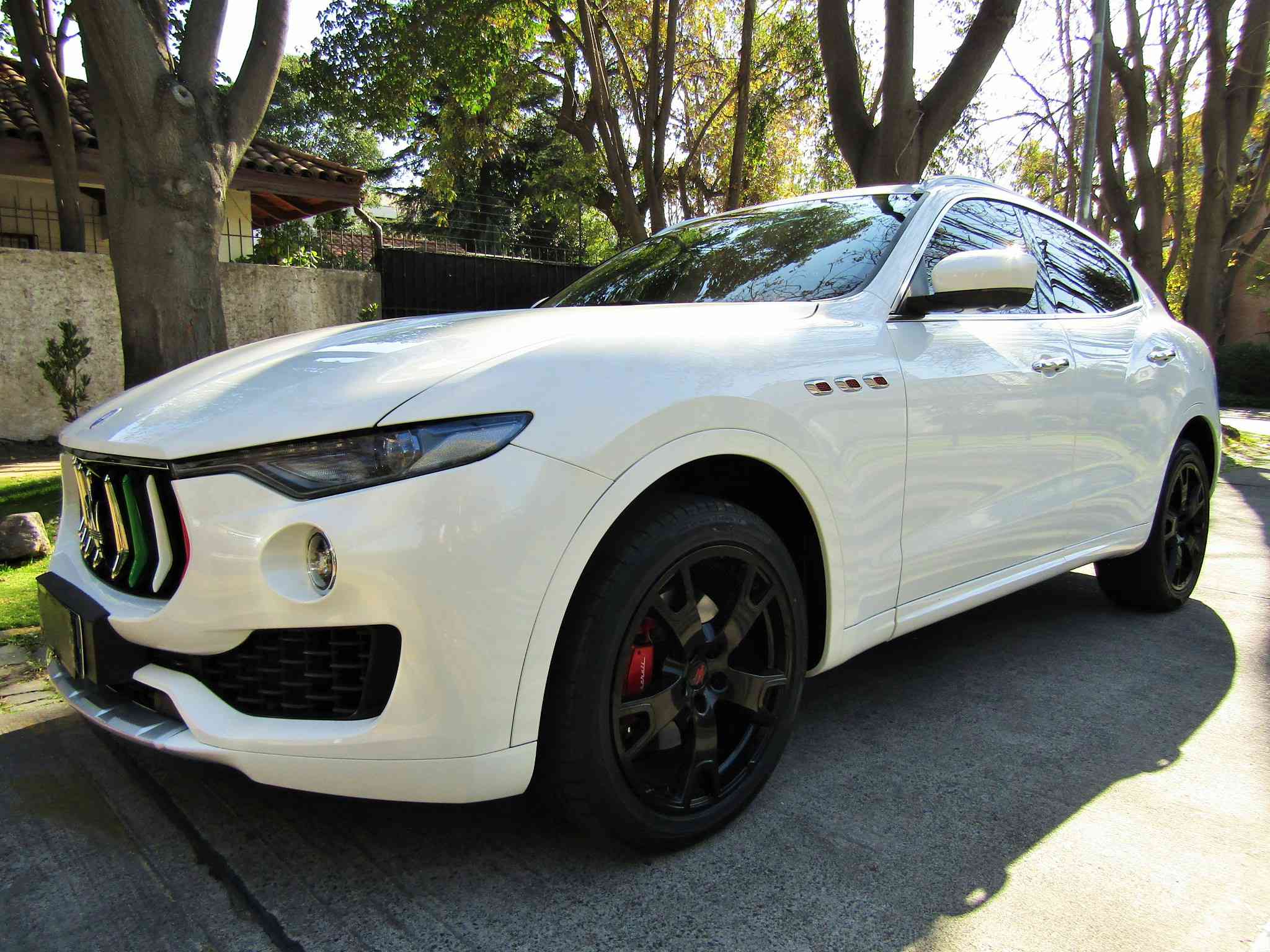 MASERATI LEVANTE 4x4 3.0 autom 2018 hermosa. como nueva. 60 mil km.  - 