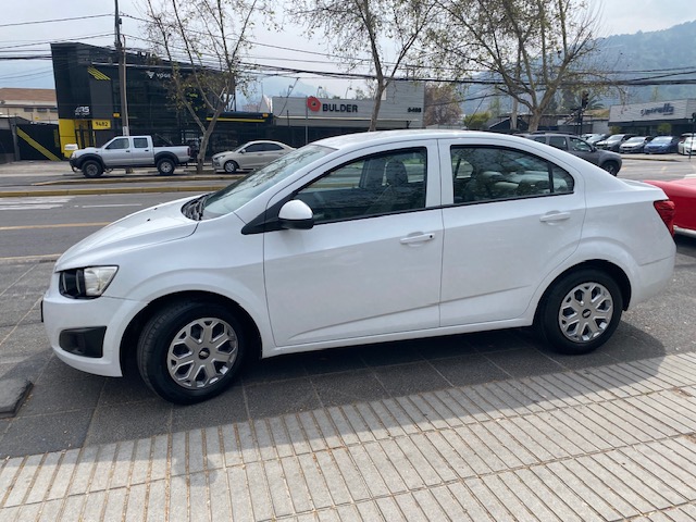 CHEVROLET SONIC 1.6 2015 2 airbags, abs, bluetooth. 2 dueños - FULL MOTOR