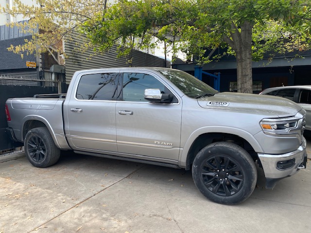 DODGE RAM 1500 Limited 4x4 5.7 2020 Autom. - FULL MOTOR