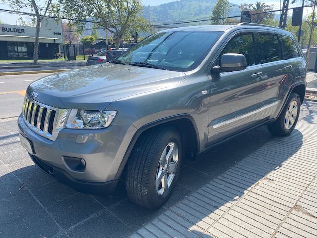 JEEP GRAND CHEROKEE Laredo 3.6 2014 84 mil km. estado como nuevo. - FULL MOTOR