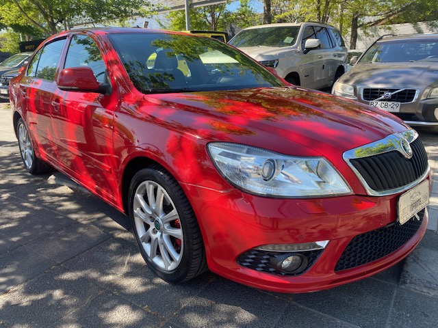 SKODA OCTAVIA RS 2.0 Tubo  2012 Automatico. cuero, Sunroof  - 