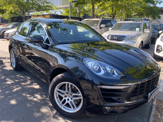 PORSCHE MACAN R4 Cuero,  2017 Sunroof panoramico. 2 dueños. Mantenciones porsche - 