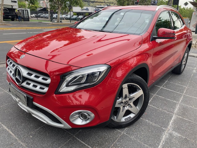 MERCEDES-BENZ GLA 200 HB 1.6 Autom. 2021 Interior cuero. camara, paddle, Hermoso auto. - FULL MOTOR