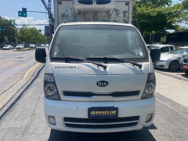 KIA FRONTIER CRDI 2.5 2017 Carroceria refrigerada 3 a 5 grados. vendo mas iva - FULL MOTOR