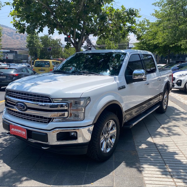FORD F-150 Lariat Luxury 5.0 4x4 Max. equip. 2020 Mantención al día. neumáticos nuevos. - FULL MOTOR