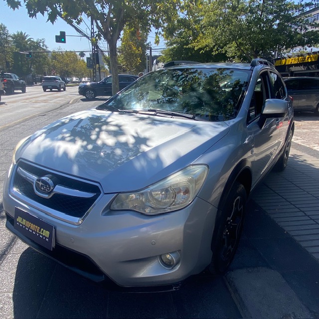 SUBARU XV AWD CVT 2.0I AUT 2012 Paddle shiftt. Mantenciones, Impecable.   - FULL MOTOR