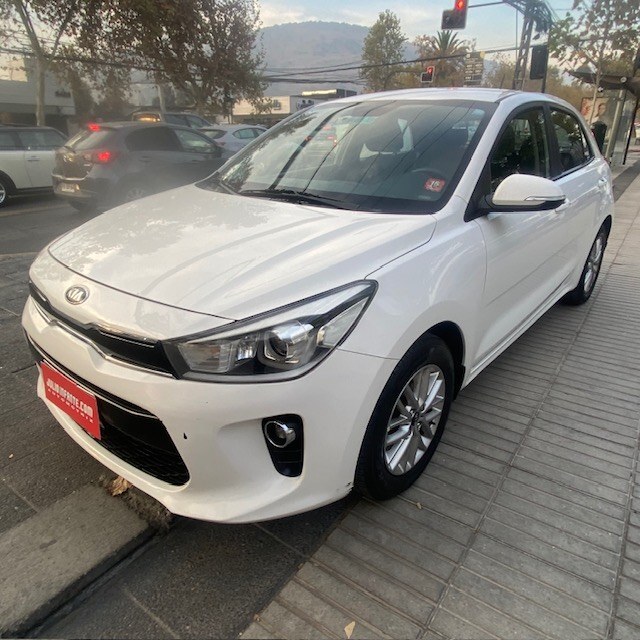KIA RÍO 5 EX 1.4 2018 1 Dueña. Aire Airbags. - FULL MOTOR