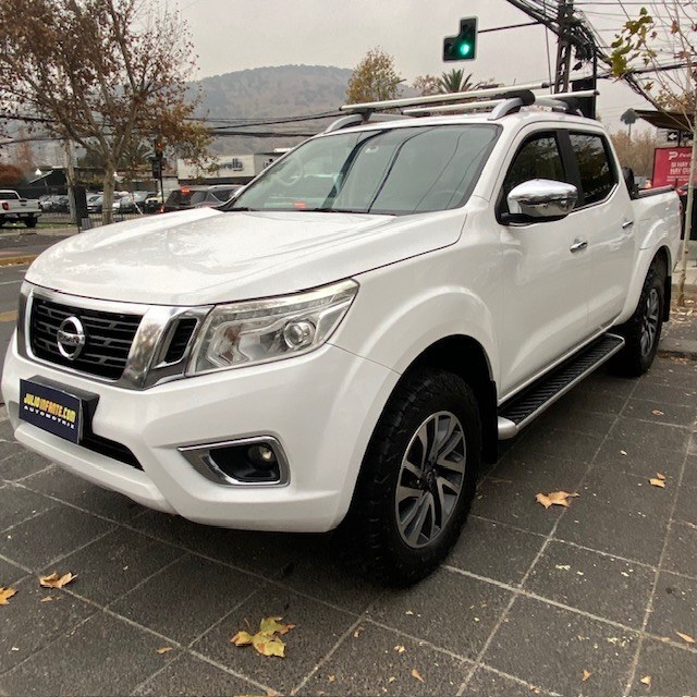 NISSAN NP300 4x4 2.3 Autom. 1 dueño. 2019 Cuero, máximo equipo. Todas las mantenciones en Ni - FULL MOTOR