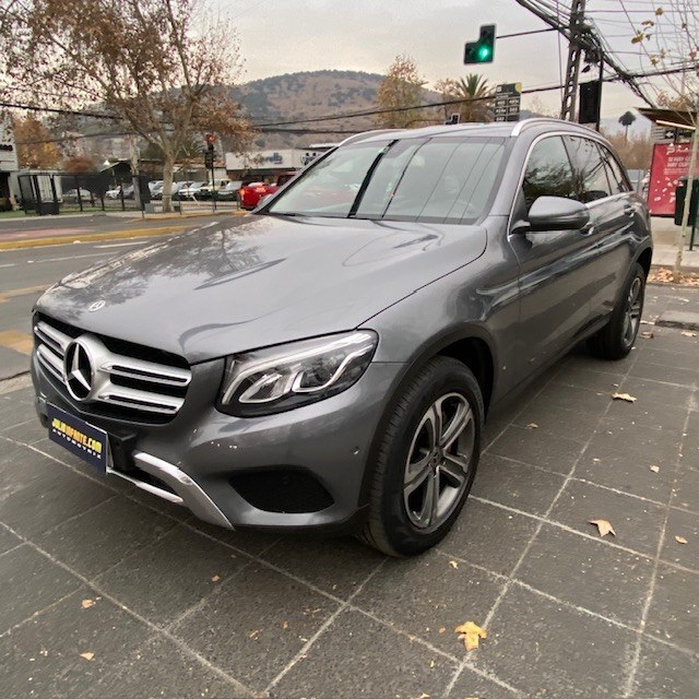 MERCEDES-BENZ GLC 220D 4matic, cuero,  2018 Paddle shift , Kyless go. Impecable.  - FULL MOTOR