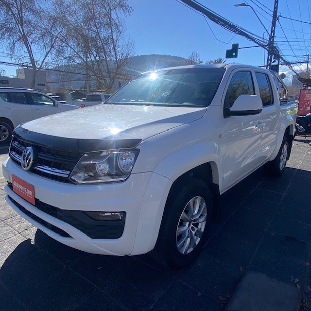 VOLKSWAGEN AMAROK TDI Trendline 2.0  2022 Excelente 4x2, 5 neumat. Nvos. mantención hecha - FULL MOTOR