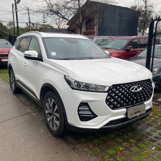 CHERY TIGGO 7 PRO GLX CVT 1.5 Aut. 2023 Bi color, Cuero, sunroof panorámico. Apple car Pla - FULL MOTOR