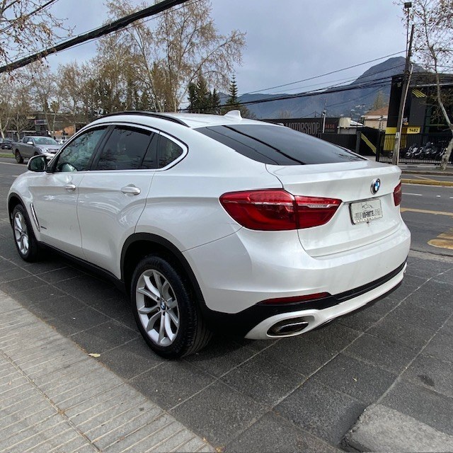 BMW X6 — foto 6 de 39
