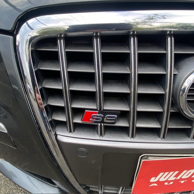 Audi S8 — foto 9 de 39