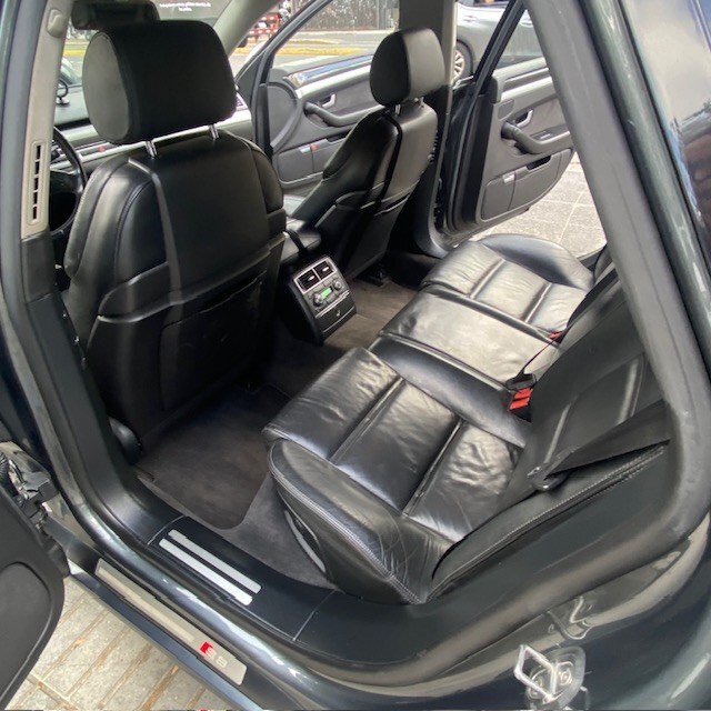 Audi S8 — foto 14 de 39