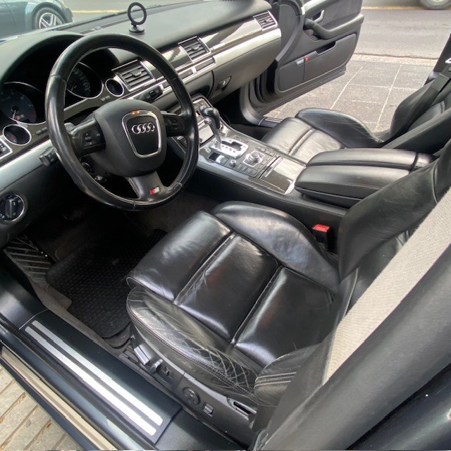 Audi S8 — foto 16 de 39