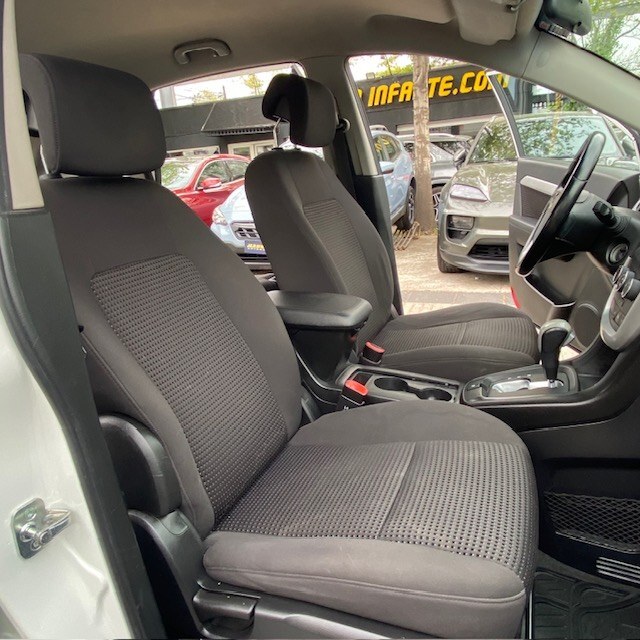Chevrolet Captiva Ls2.4 3 Corridas — foto 23 de 39