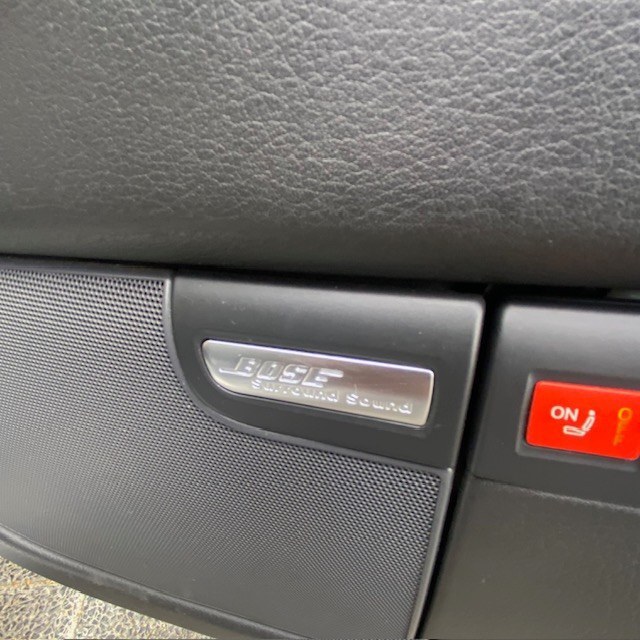 Audi S8 — foto 25 de 39