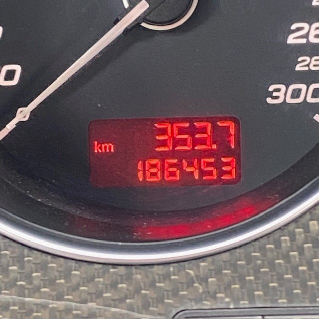 Audi S8 — foto 27 de 39