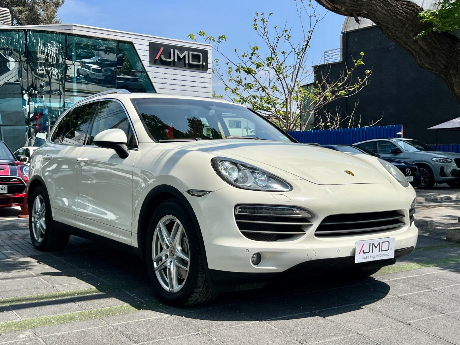 PORSCHE CAYENNE  2012 S 4.800 CC V8 - JMD AUTOS