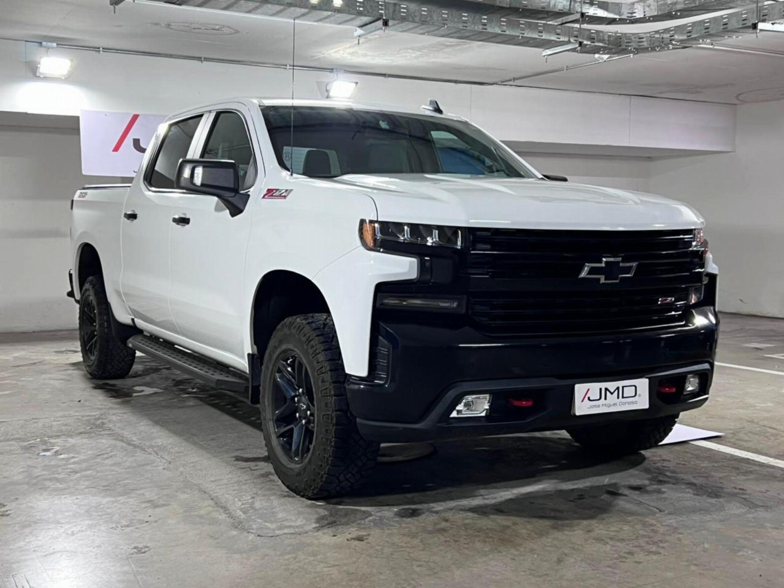 CHEVROLET SILVERADO TRAIL BOSS 2022 ÚNICO DUEÑO - FULL MOTOR