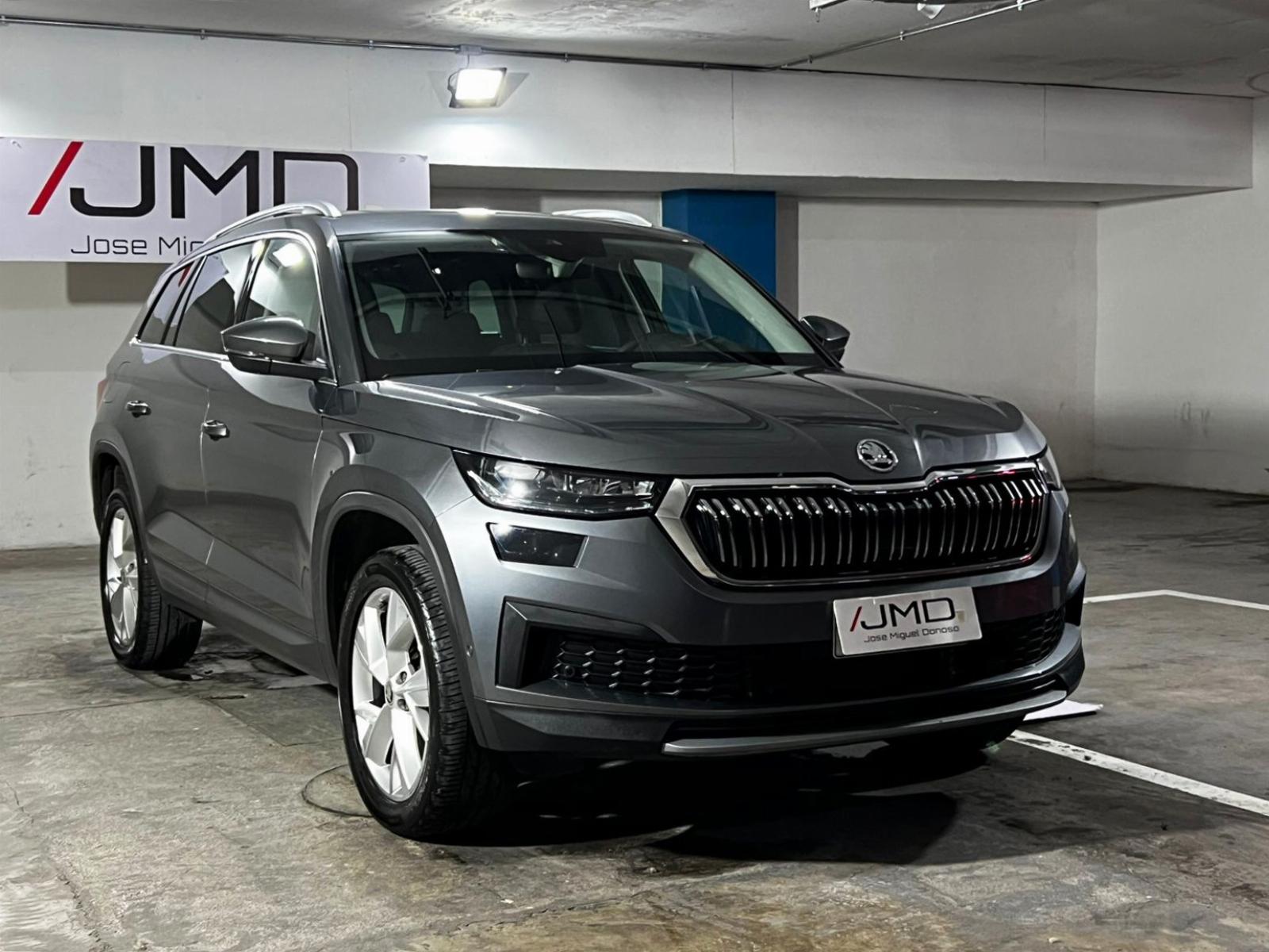 SKODA KODIAQ 2.0 TSI STYLE 4WD 2024 UN DUEÑO MANTENIMIENTO AL DÍA - FULL MOTOR