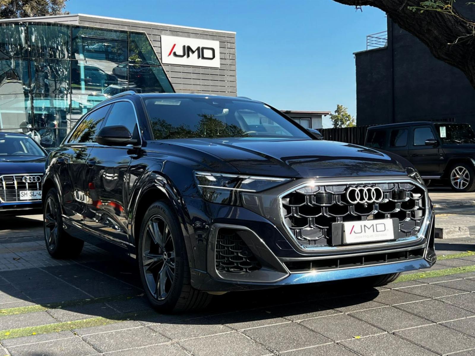 AUDI Q8 55 TFSI 3.0 S LINE 2025 UN DUEÑO MANTENIMIENTO EN LA MARCA - FULL MOTOR