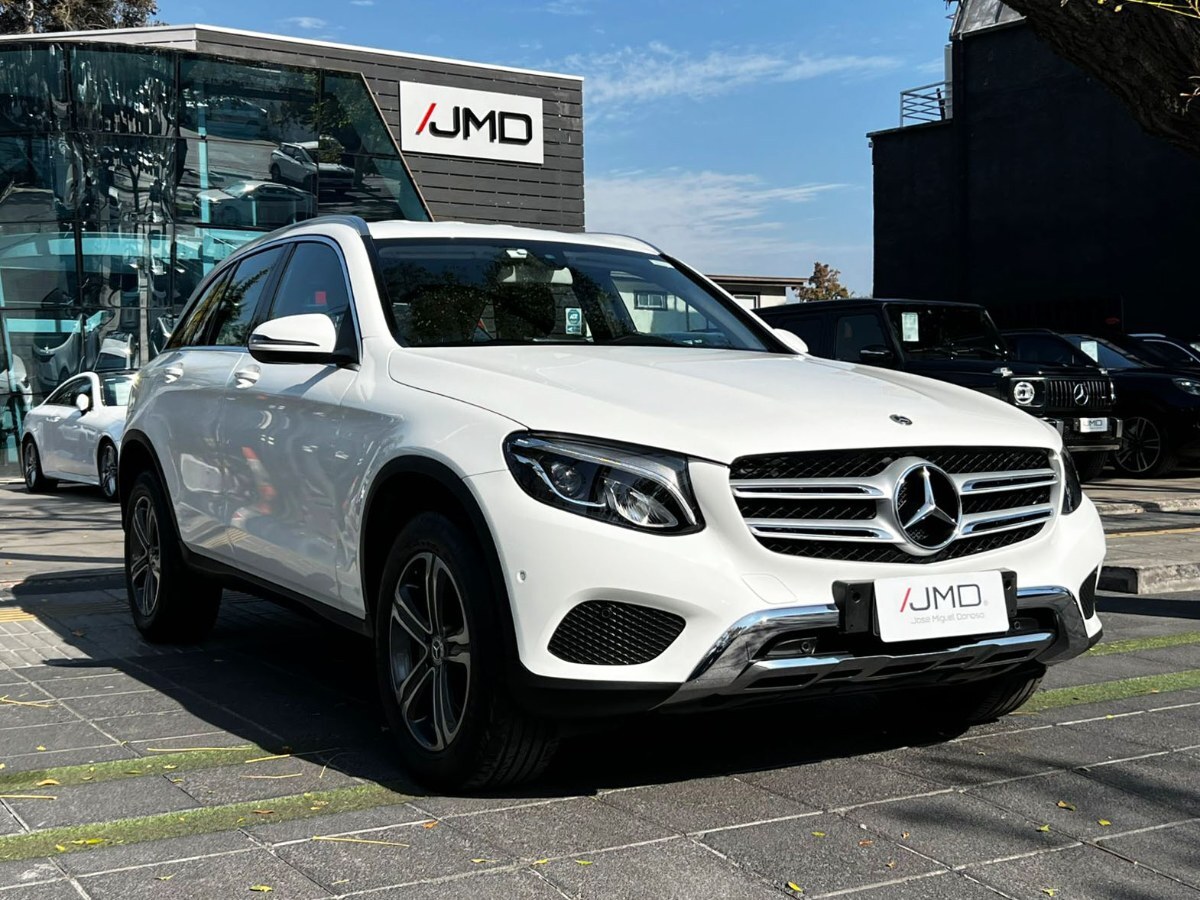 MERCEDES-BENZ GLC 220 D 4MATIC 2019 UN DUEÑO MANTENIMIENTO AL DÍA - FULL MOTOR
