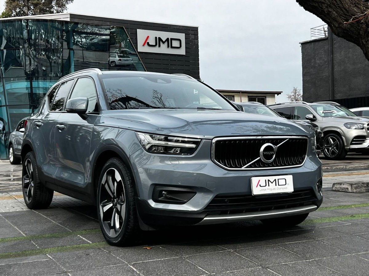 VOLVO XC40 D4 AWD 2.0 2020 MANTENIMIENTO AL DIA - FULL MOTOR
