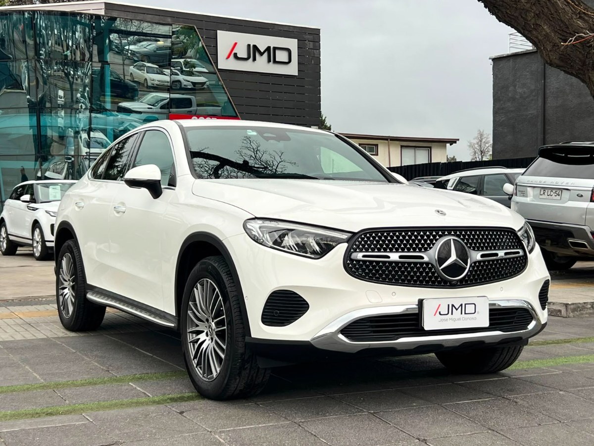 MERCEDES-BENZ GLC 220D COUPE AMG 4MATIC 2026 ÚNICO DUEÑO - FULL MOTOR