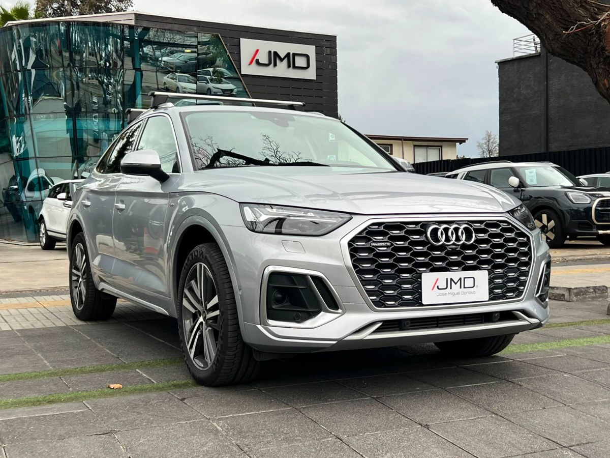 AUDI Q5 SPORTBACK 45 TFSI S LINE QUATTRO 2024 ÚNICO DUEÑO - FULL MOTOR