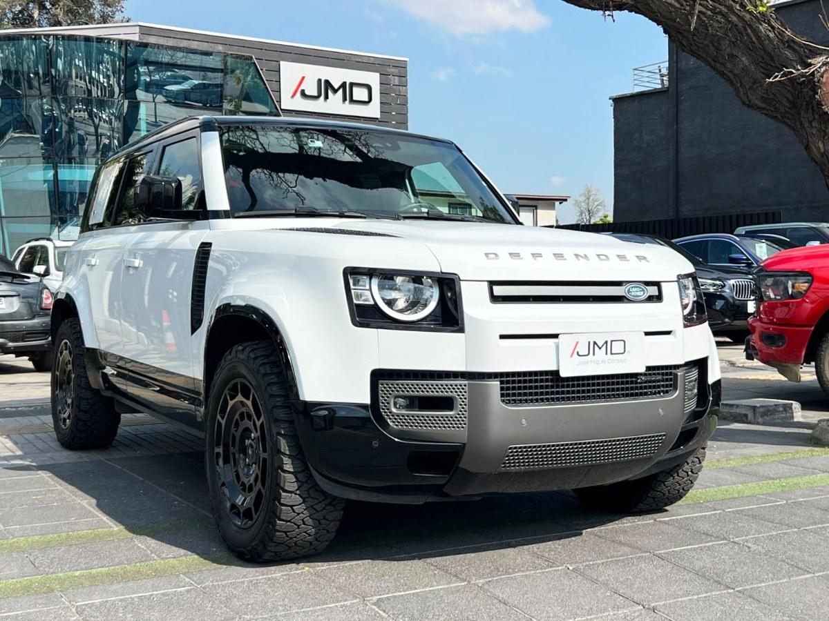 LAND ROVER DEFENDER 3.0 110 X-DYNAMIC S 2023 MANTENIMIENTO EN LA MARCA - FULL MOTOR