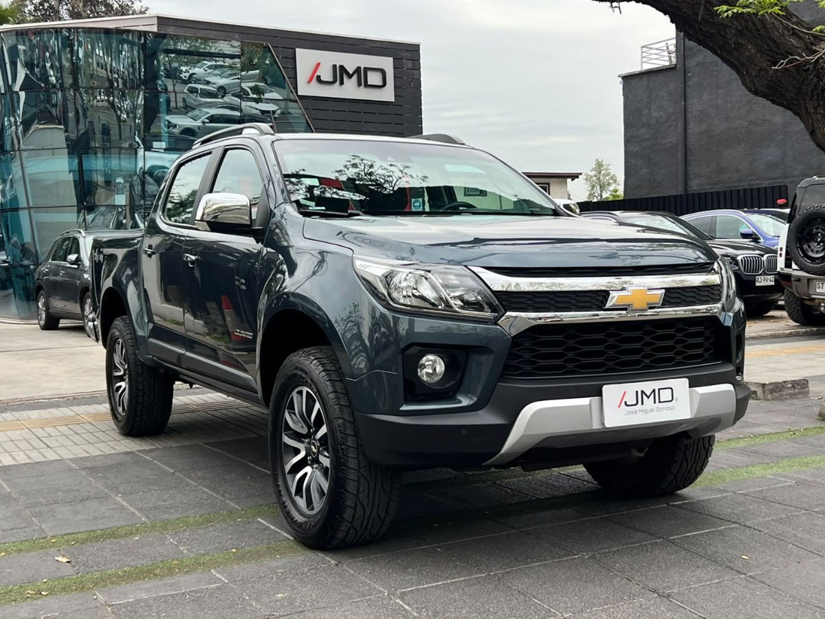 CHEVROLET COLORADO LTZ 4X4 AT 2021 UN DUEÑO MANTENIMIENTO AL DIA - FULL MOTOR