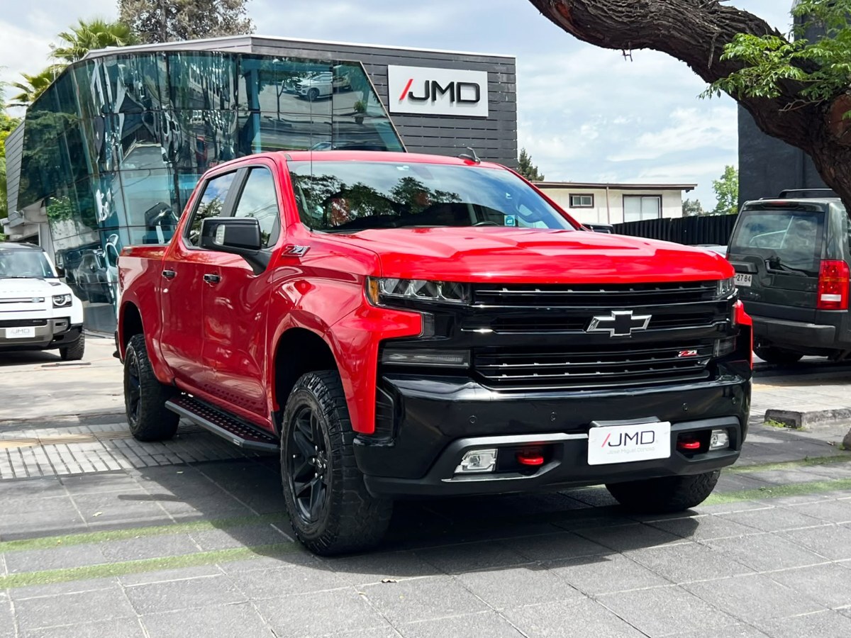 CHEVROLET SILVERADO LT TRAIL BOSS 5.3 2021 MANTENIMIENTO AL DIA - JMD AUTOS