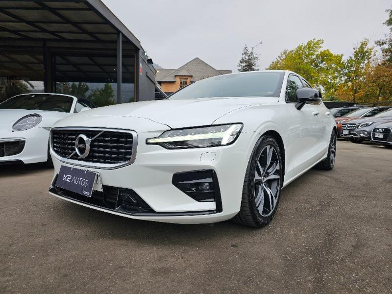 VOLVO S60 T4 RDESIGN 2.0 2021 MANTENCIONES AL DIA - 