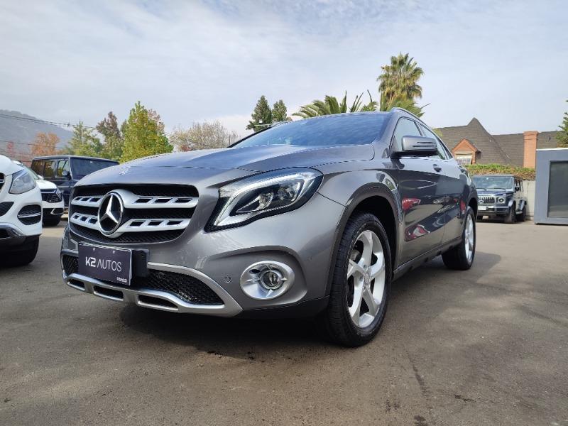 MERCEDES-BENZ GLA 200 200D AUT 2017 MANTENCIONES AL DIA - 
